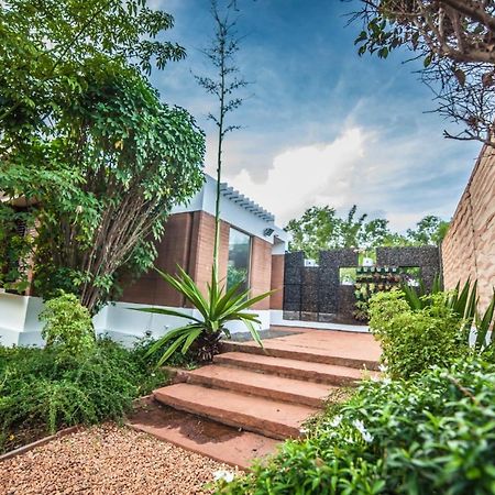 Bougan Villa Auroville Exterior foto